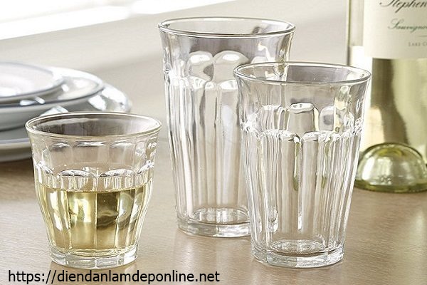 Làm sạch cặn bẩn trong ly, tách, lọ