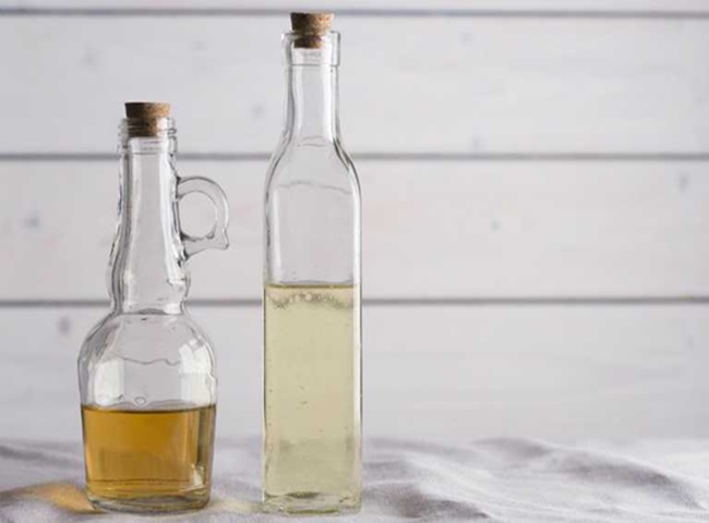 Đẩy lùi các vi khuẩn gây bệnh từ bồn cầu bằng giấm