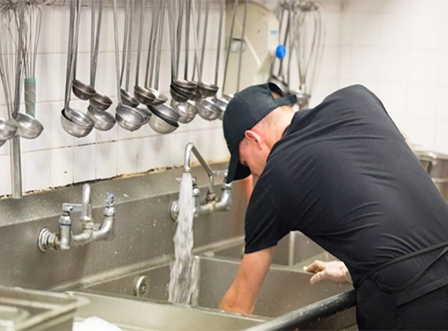 Th&ocirc;ng nghẹt bồn rửa ch&eacute;n quận Ph&uacute; Nhuận