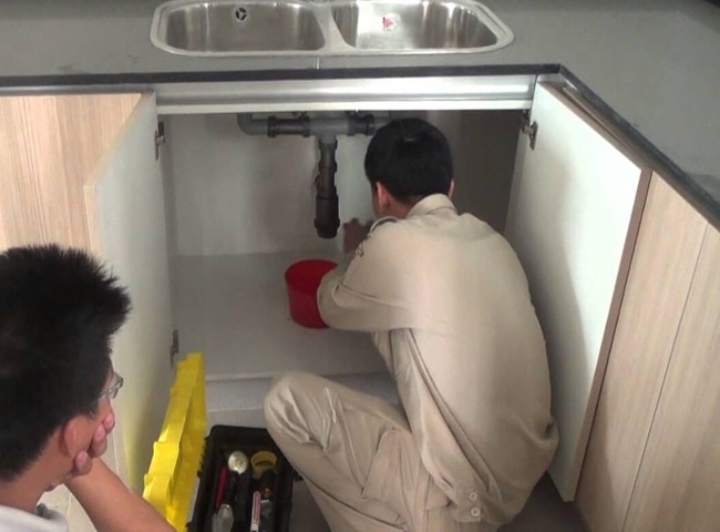 Th&ocirc;ng nghẹt bồn rửa ch&eacute;n quận Thủ Đức