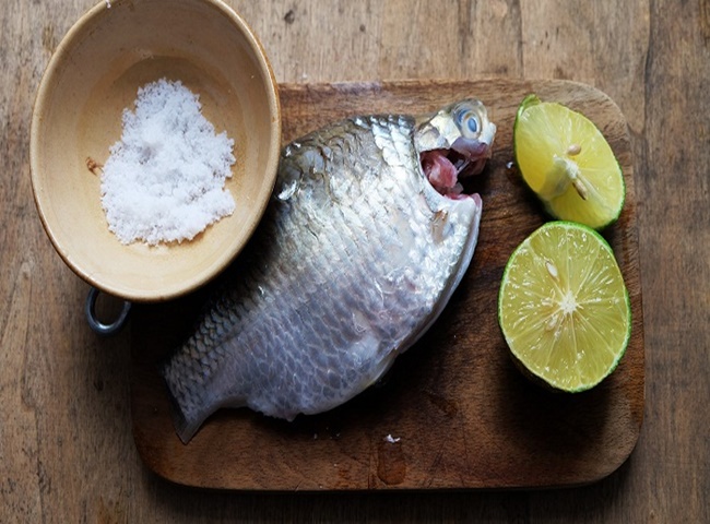 Sử dụng gia vị khử m&ugrave;i tanh của hải sản