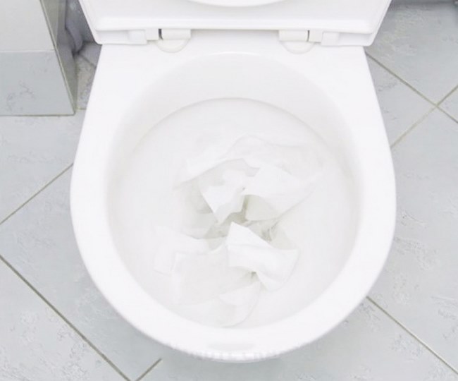 Khắc phục tình trạng bồn cầu dội nước xuống chậm nhanh nhất