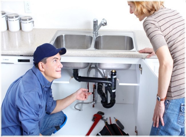 Vì sao bồn rửa chén bị trào ngược và cách khắc phục nhanh nhất