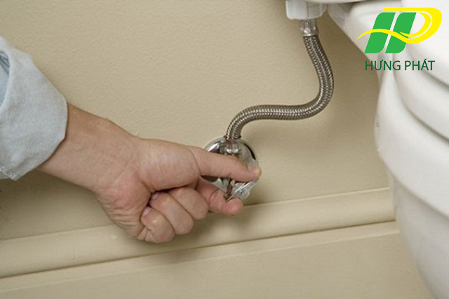 ​Nguy&ecirc;n nh&acirc;n khiến bồn cầu bị r&ograve; nước sau một thời gian d&agrave;i sử dụng