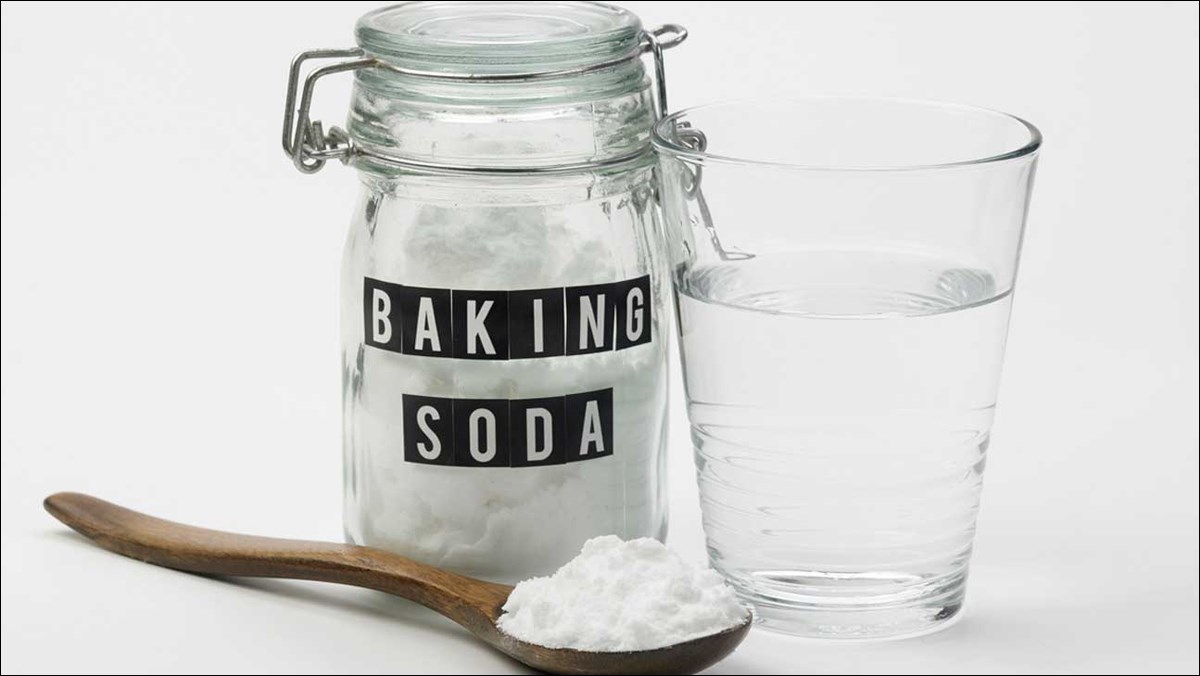 ​D&ugrave;ng bột Baking Soda xử l&yacute; ống th&ocirc;ng hơi bị tắc