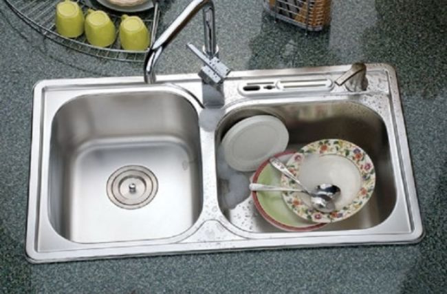 ​ Đồ ăn thừa chứa chất b&eacute;o g&acirc;y t&igrave;nh trạng tắc