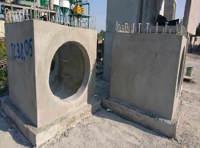 Hố ga gi&aacute; rẻ tại TPHCM